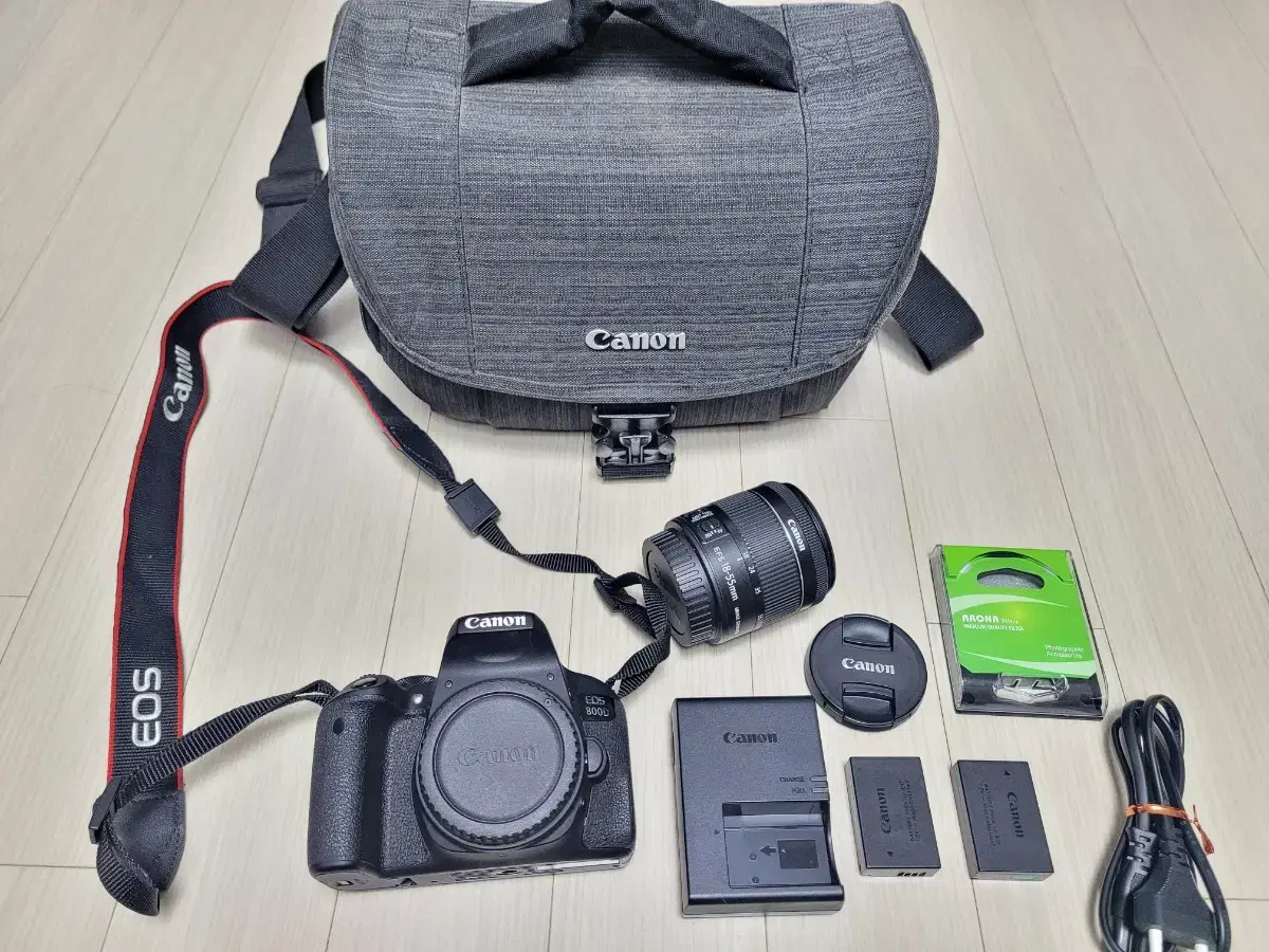 캐논 카메라 EOS 800D 와 18-55 STM 렌즈 세트